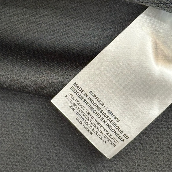 Nike • Dri Fit Basketball Jacket - Picture 6 of 9